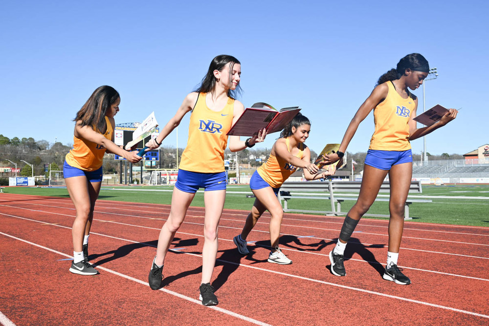 High School StudentAthletes Promote Reading Boone Park Elementary School